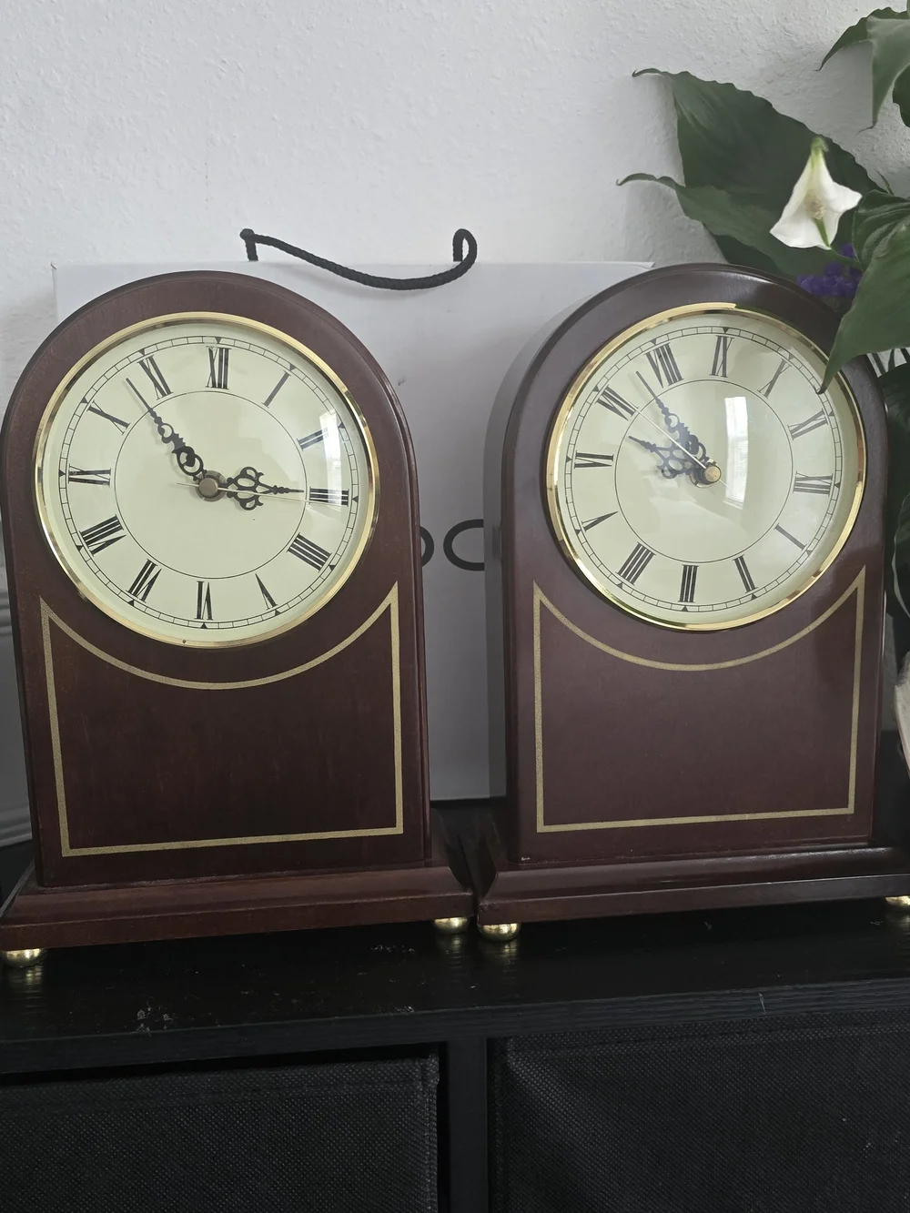 Classic Brown Mantel Clock Pair - Unbranded